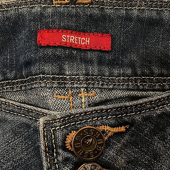 GUESS Flared Jeans - Picture 4 of 7